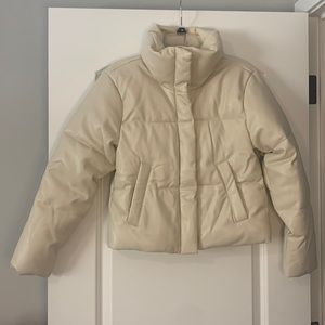 NWT- Abercrombie and Fitch, extra small, mini, puffer jacket. Zipper and snaps